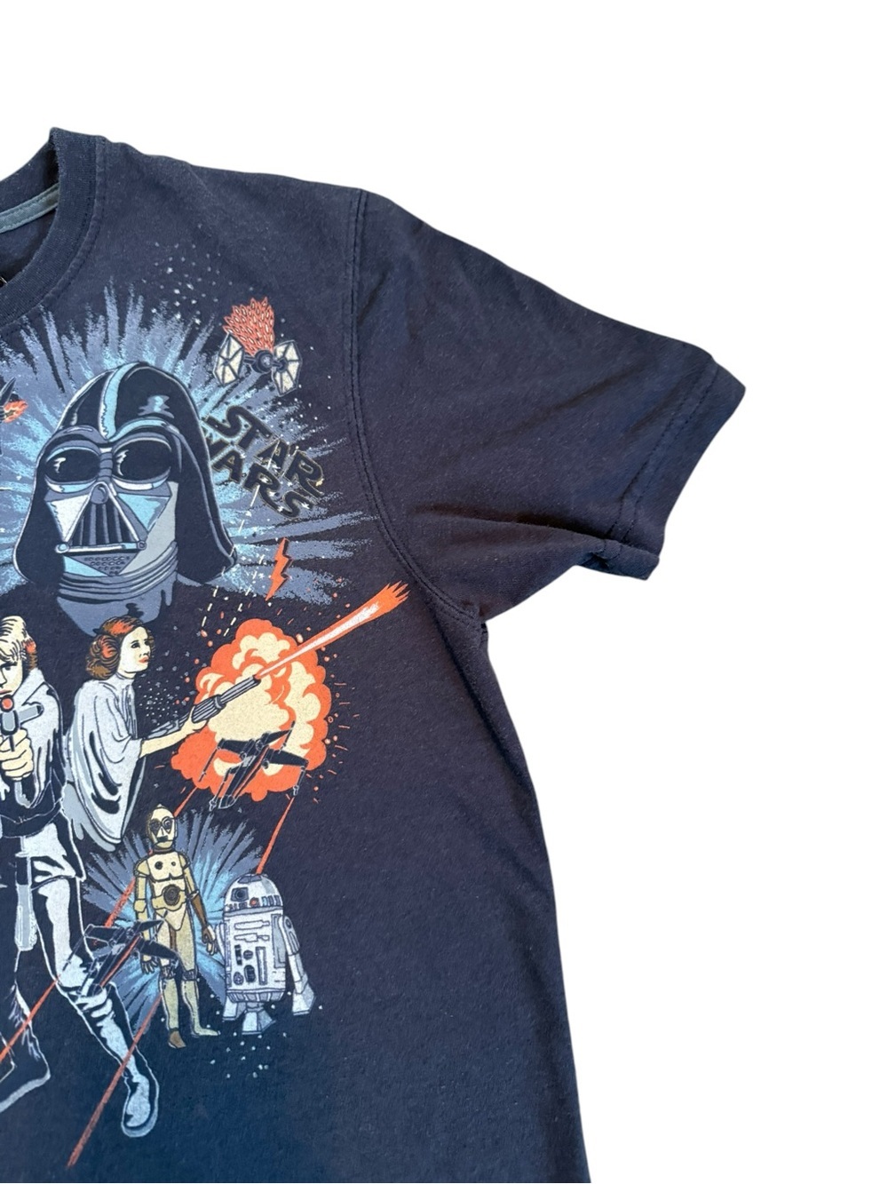 Men’s Marc Ecko Cut & Sew Star Wars Graphic Tee with vintage battle poster MED - Picture 3 of 7